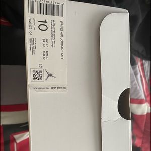 Woman’s Air Jordan 1 Mid Kentucky blue